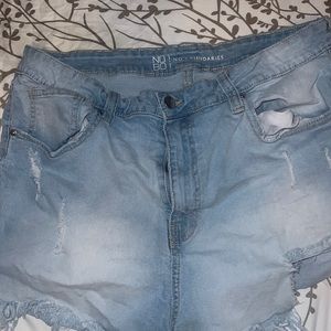 No boundaries shorts